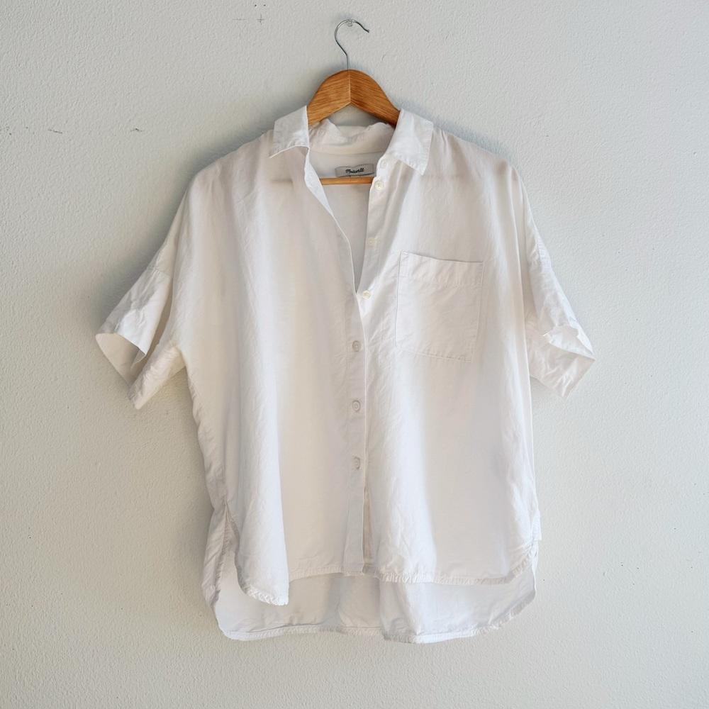 Madewell Daily Shirt / white short sleeve cotton button up shirt
